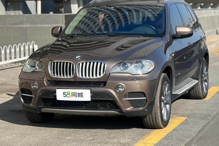 宝马 X5(进口) xDrive50i 豪华型
