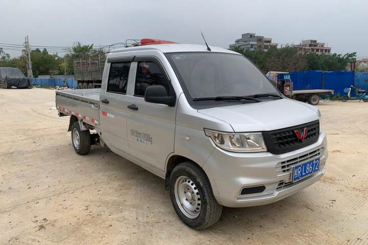五菱汽车 五菱荣光新卡 1.8L双排LJ479QE2