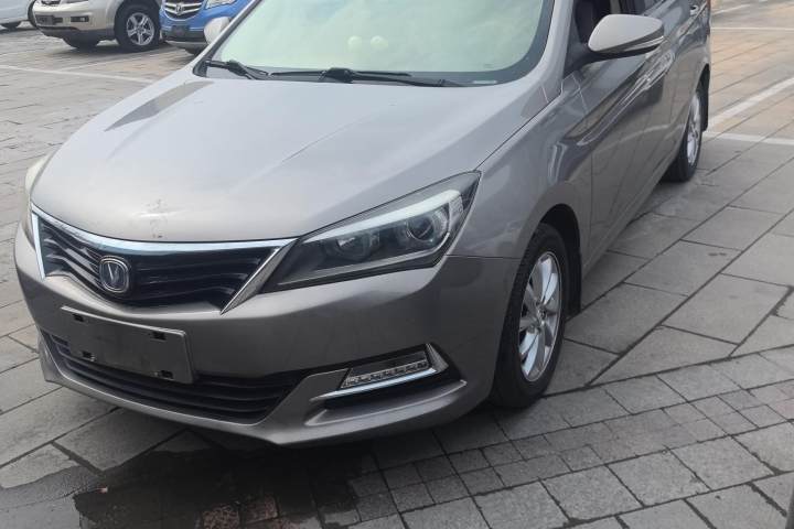 长安 悦翔V7 1.6L 手动乐享型 国V