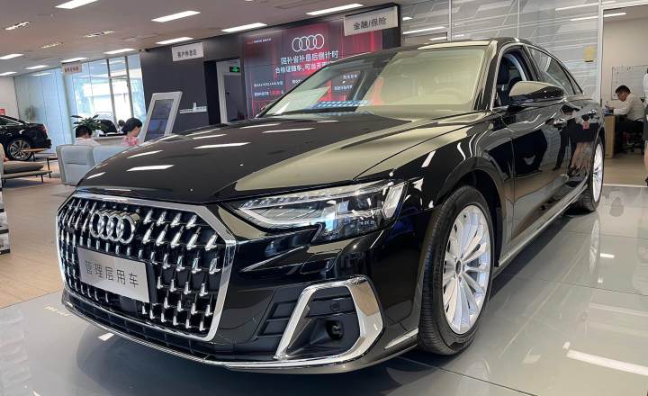 奥迪 A8 2025款 A8L 45 TFSI quattro 豪华型