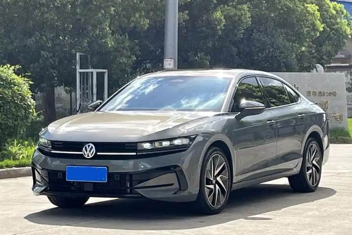 大众 迈腾 380TSI DSG尊贵版大迈包