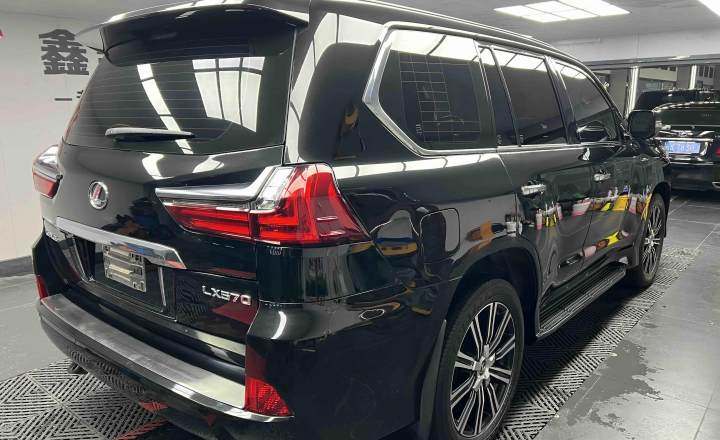 雷克萨斯 LX 2019款 570 尊贵豪华版