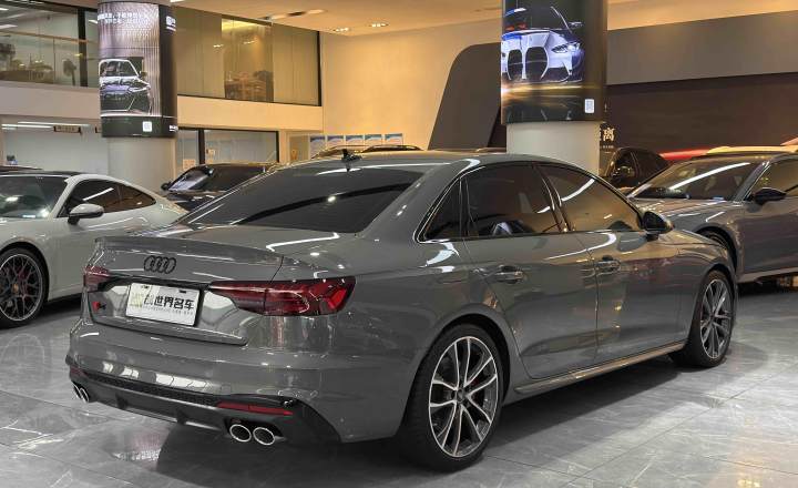 奥迪 S4 2023款 S4 3.0TFSI