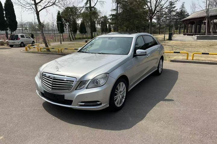 奔驰 E级 E 260 L CGI优雅型