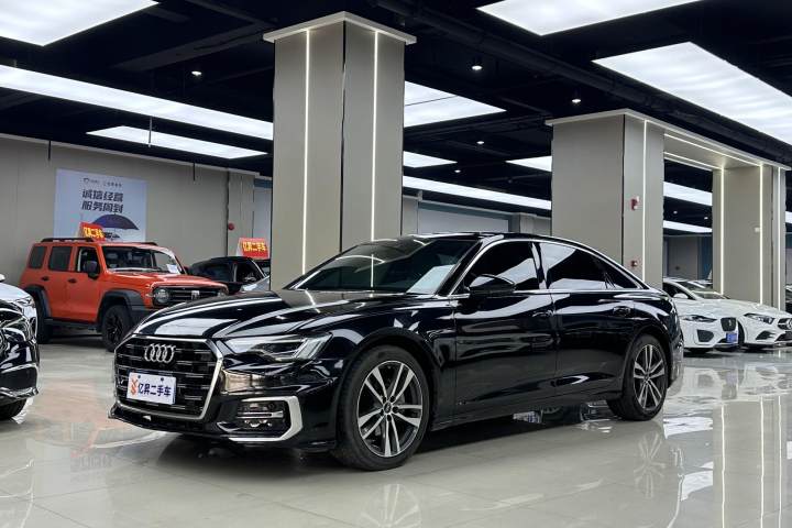 奥迪 A6L 改款 40 TFSI 豪华动感型