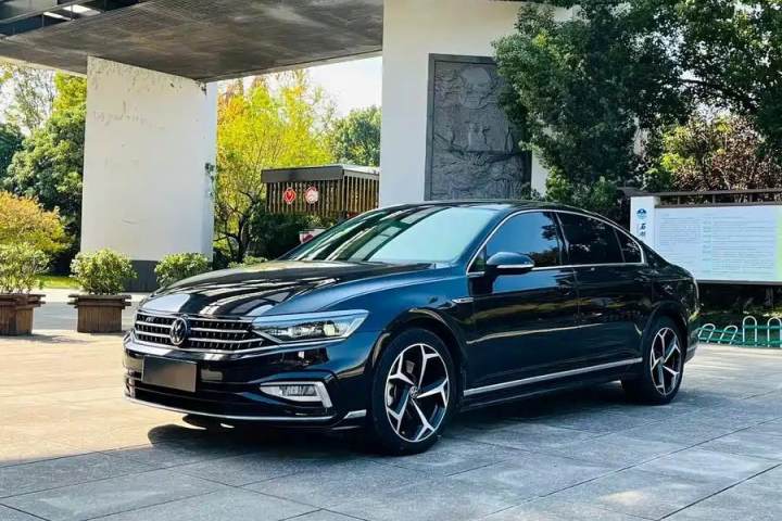 大众 迈腾 200万辆众享款 330TSI DSG豪华型