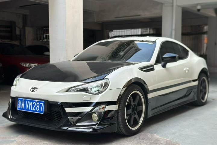 丰田 86 2.0L 手动豪华型