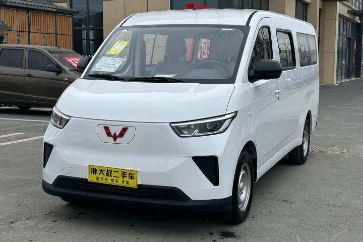 五菱汽车 五菱扬光 300km 舒适型客车版 75kW