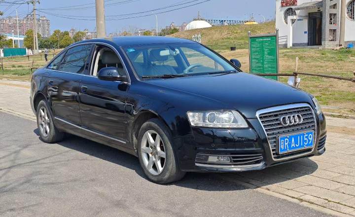 奥迪 A6L 2011款 2.0 TFSI 自动舒适型