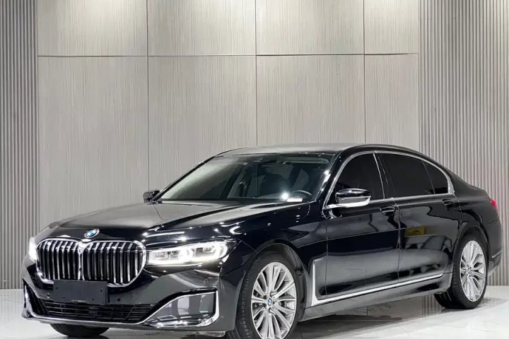 宝马 7系 2019款 740Li 领先型 豪华套装