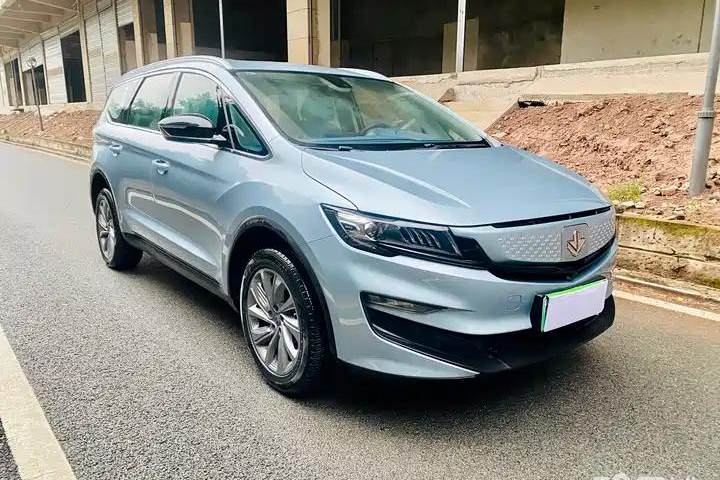睿蓝汽车 枫叶80v 换电易行版 磷酸铁锂
