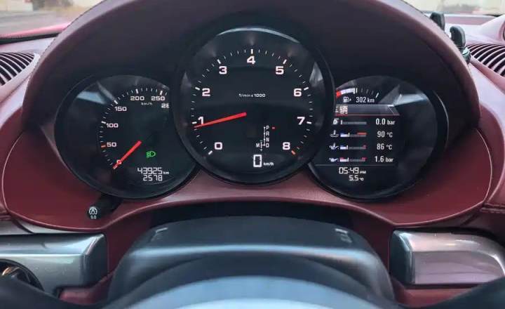 保时捷 718 2022款 Boxster 2.0T