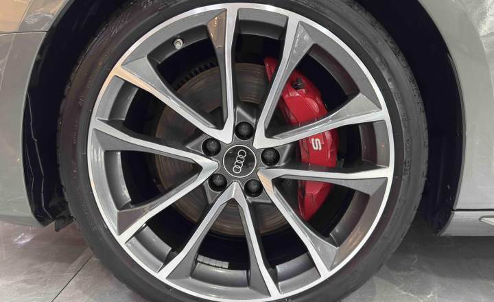 奥迪 S4 2023款 S4 3.0TFSI
