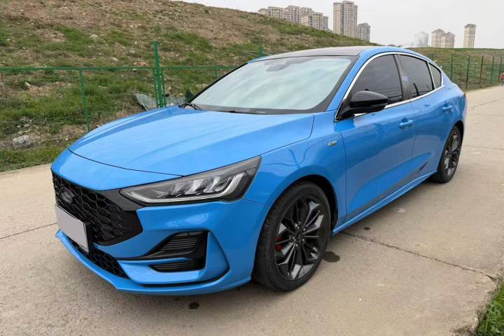 福特 福克斯 三厢 EcoBoost 180 自动ST Line