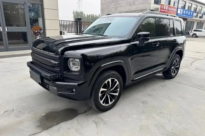 哈弗 H9 2.0T 汽油四驱极境版