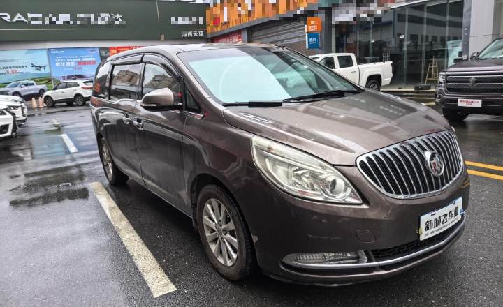 别克 GL8 2013款 2.4L LT豪华商务行政版