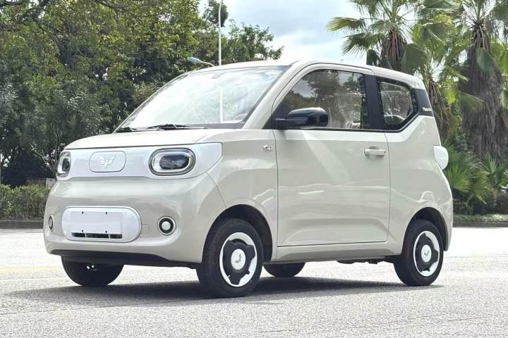 五菱汽车 宏光MINIEV 第三代 215km 青春版