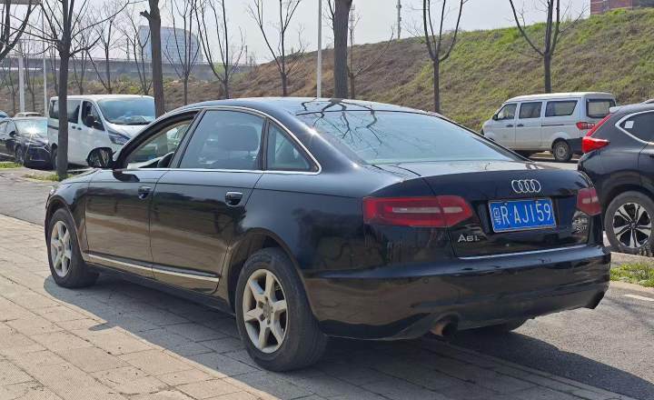 奥迪 A6L 2011款 2.0 TFSI 自动舒适型