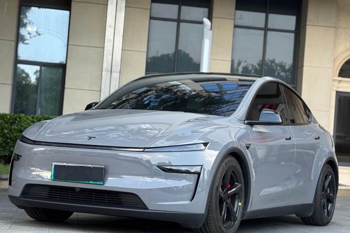 特斯拉 Model Y 长续航全轮驱动 首发版