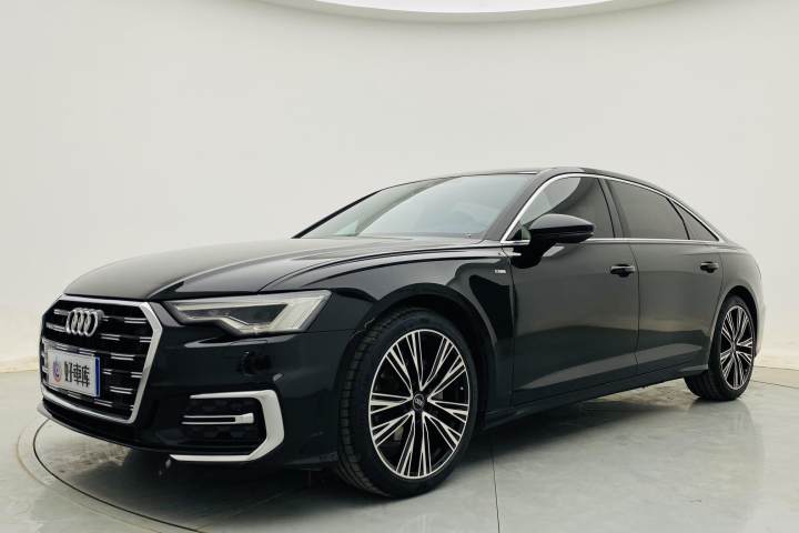 奥迪 A6L 改款 40 TFSI 豪华动感型