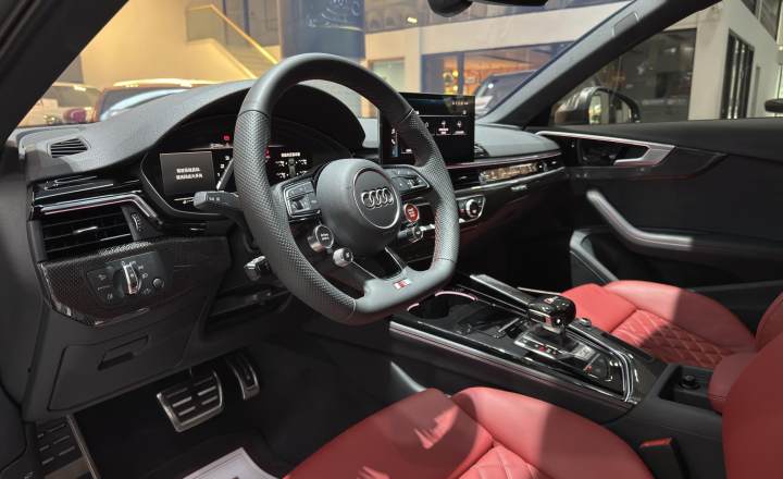 奥迪 S4 2023款 S4 3.0TFSI
