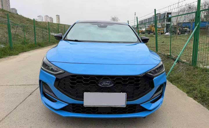 福特 福克斯 2021款 三厢 EcoBoost 180 自动ST Line
