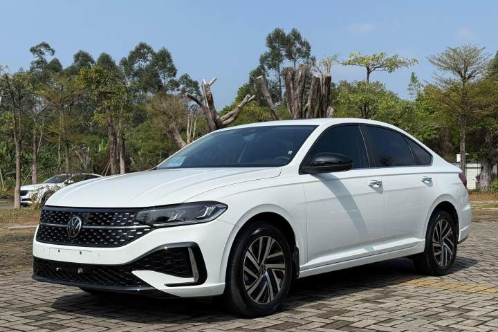 大众 朗逸 300TSI DSG星空领先版