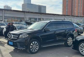 奔驰 GLS 2017款 GLS 400 4MATIC动感型