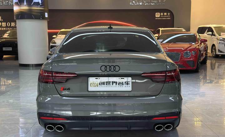 奥迪 S4 2023款 S4 3.0TFSI