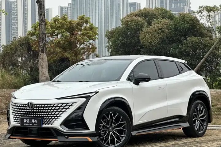 长安 UNI-T 1.5T 尊享型