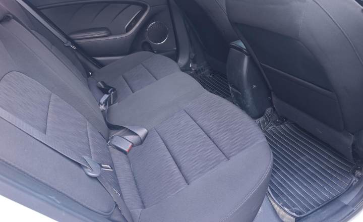 起亚 K3 2013款 1.6L 手动GLS