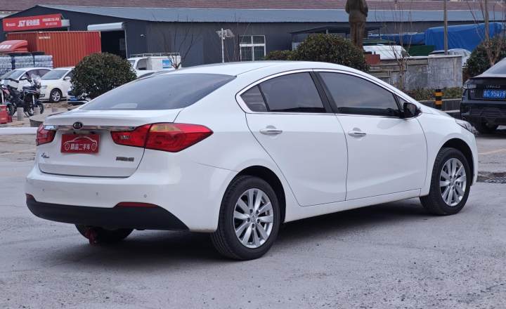 起亚 K3 2013款 1.6L 手动GLS
