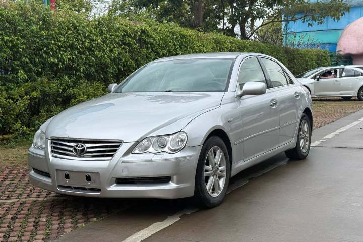 丰田 锐志 2.5V