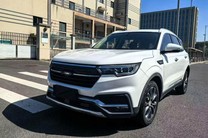 众泰 T500 1.5T 自动尊享型