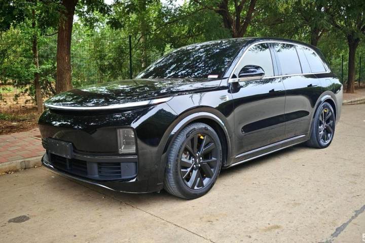 理想汽车 理想L8 2023款 Pro