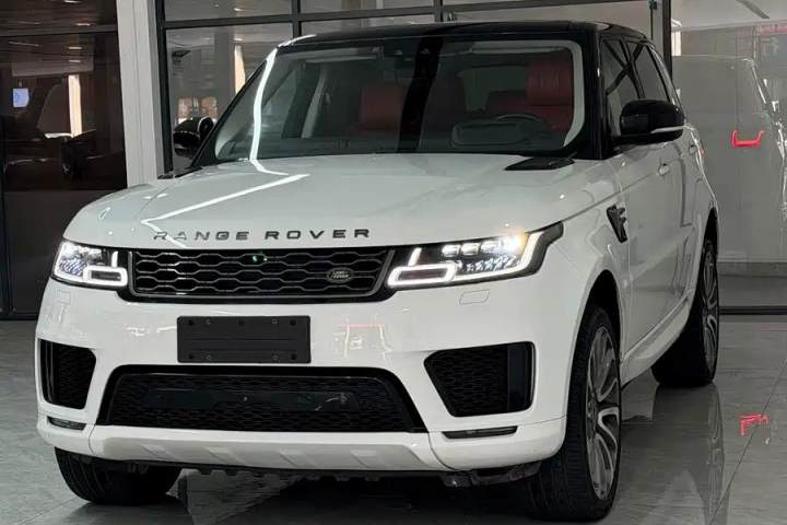 路虎 揽胜运动 2020款 3.0 L6 SE