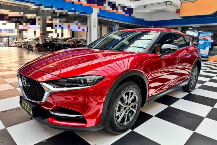 马自达 CX-4 2.0L 自动两驱蓝天探索版