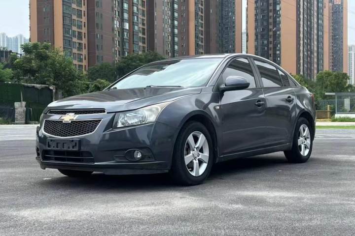 雪佛兰 科鲁兹 1.6L SL百万纪念版 AT