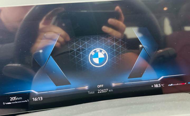 宝马 X5 2023款 xDrive 30Li 尊享型M运动曜夜套装