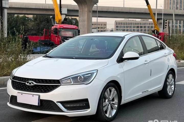 奇瑞 艾瑞泽5 1.5L CVT领潮版