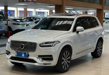 沃尔沃 XC90 2021款 B6 智逸豪华版 7座