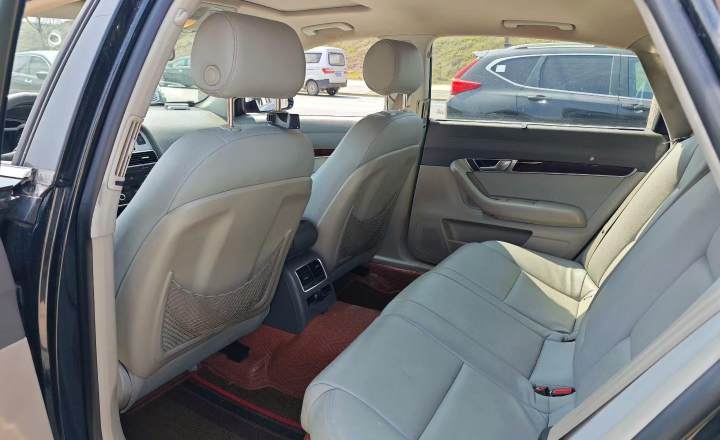 奥迪 A6L 2011款 2.0 TFSI 自动舒适型