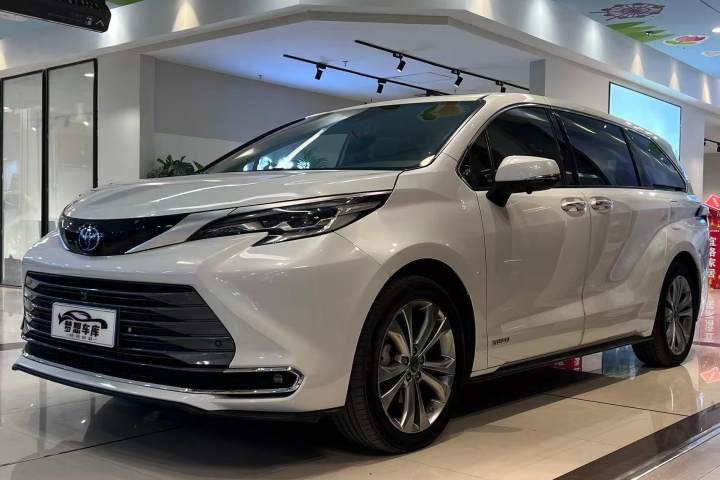 丰田 赛那SIENNA 2023款 2.5L混动 尊贵版
