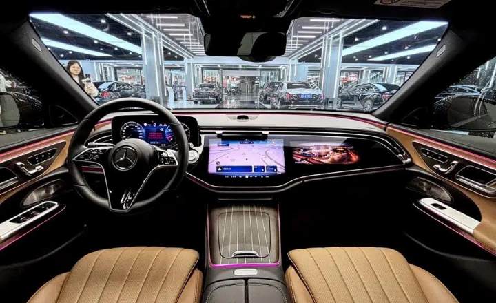 奔驰 E级 2025款 E 300 L 豪华型