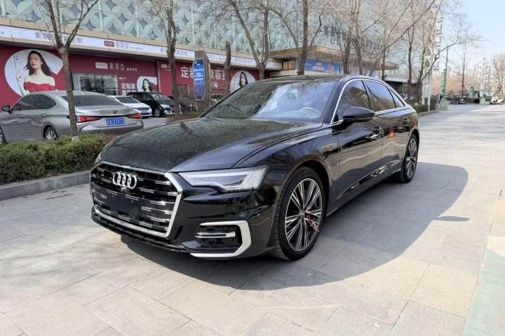 奥迪 A6L 改款 45 TFSI quattro 臻选动感型