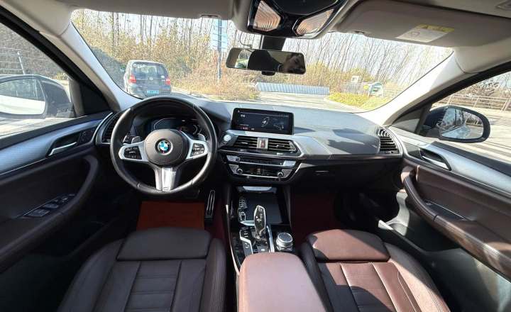 宝马 X4 2021款 xDrive 25i M运动曜夜套装