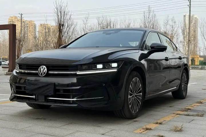 大众 迈腾 380TSI DSG尊贵版