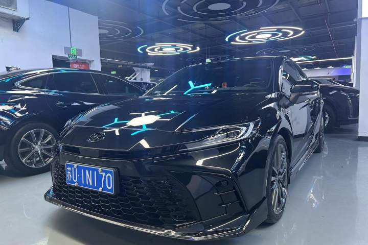 丰田 凯美瑞 双擎 2.0HXS 光辉版