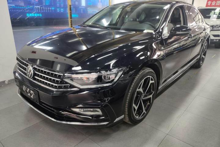 大众 迈腾 200万辆纪念版 280TSI DSG领先型
