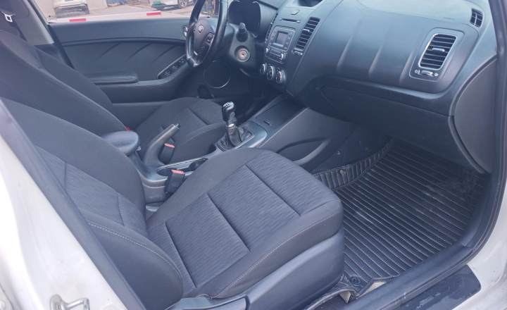 起亚 K3 2013款 1.6L 手动GLS